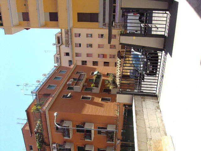 La Vie Est Belle Apartment *